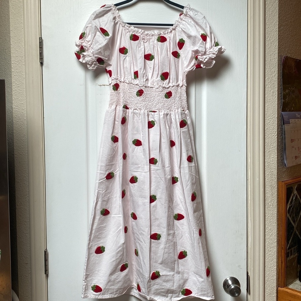 Strawberry Print Puff-Sleeve Midi Dress -M - Picture 5 of 6